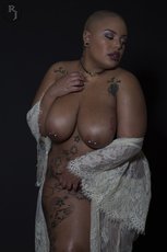 Amazing chick Mulan Blossom showing her hot body while posing — 10