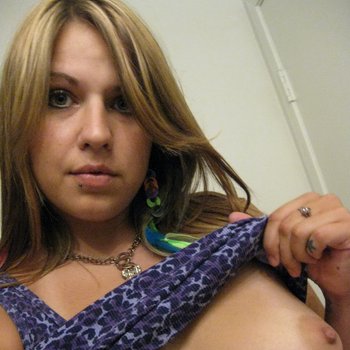 Sexy babe in purple underwear looking so kinky