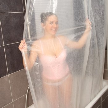 Horny teenage chick Nicole Sweet taking a Sexual Bath