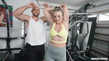 Lusty and busty Joslyn Jane getting shagged hard in the gym - Joslyn-Jane-hanging-with-the-big-guys (2)
