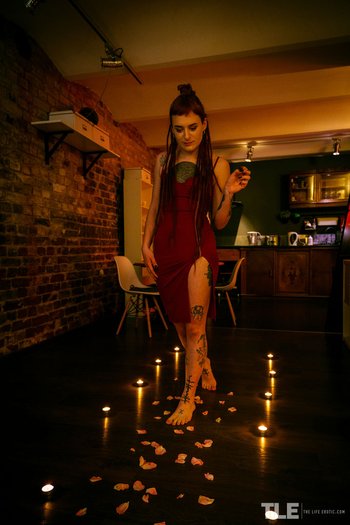 Tattooed whore sticks an inflatable dildo in her shaved twat - The-Life-Erotic-Toying-Pussy (1)