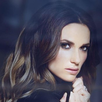 Veja todas as fotos e vídeos de Capucine Anav no Listal