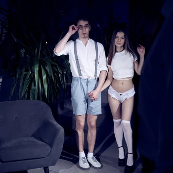 Anal MMF threesome with skinny girlfriend Mia Mi - Dark Room VR