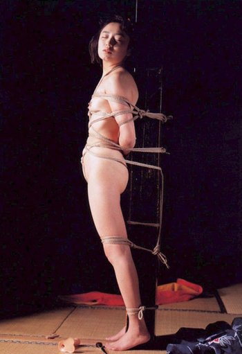 Wasteland-BDSM-Asian-Teen-Tied-Up(10)