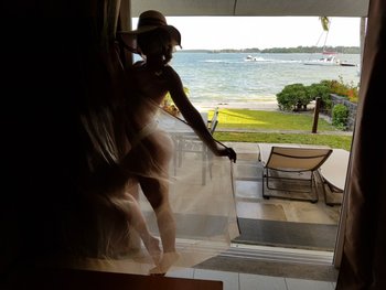 Vanesa Parks gets to tease with her phenomenal Bod - Vanesa-Parks-Showing-Ass(1)