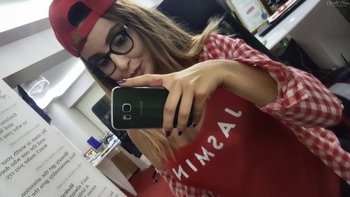 Gorgeous chick Christa Flare loves taking pictures of herself - 000008