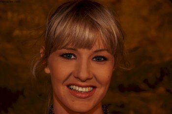 Amateur blonde Natalli Diangelo posing in her medieval clothes - Amateur blonde Natalli Diangelo posing in her medieval clothes 003