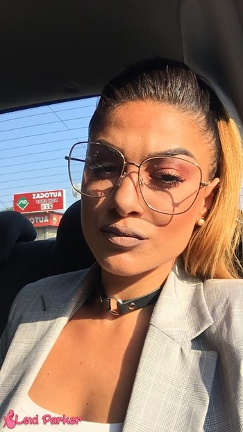 Sweet babe Lexi Parker shares some of her personal collection of selfies - 000004