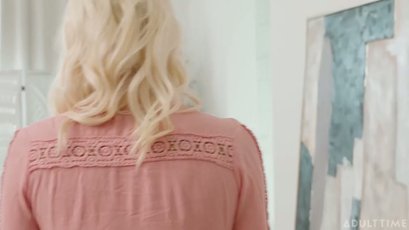 Ryan Driller drills wet pussy of stunning blonde lover Kenna James