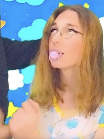 Good looking Bella Roar wants a dick in her mouth and ass - Good looking Bella Roar wants a dick in her mouth and ass 010