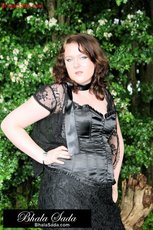 Chubby chick teasing with her curvy body outdoors — 5