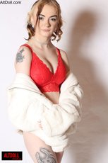 Good looking babe tries out new red lingerie for her boyfriend — 11