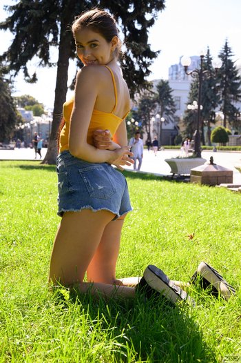 Kinky girlfriend Alissa Foxy loves showing her tits and pussy in public 003