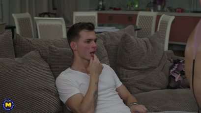 Younger lover fucks orgasmic cunt of horny blonde mature Diana