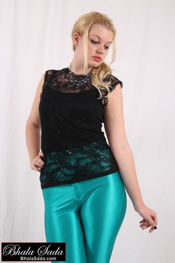 Cute blonde Girl models in tight turquoise Pants - Bhala-Sada-tights(8)