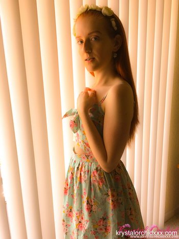 Redhead cutie Cherry Fae puts her tight shaved pussy on display - 000000