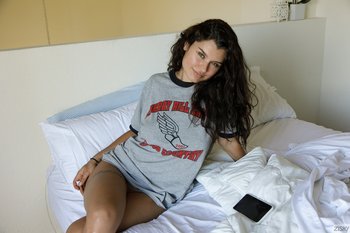 Cute model Nalani Dacus flaunts her awesome ass - Nalani-Dacus-Nice-Ass%20%20(7)