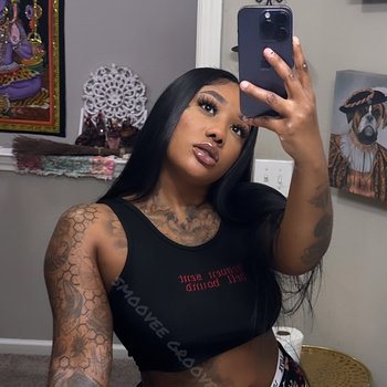 The Official onlyfans account of Smoovee Groovee