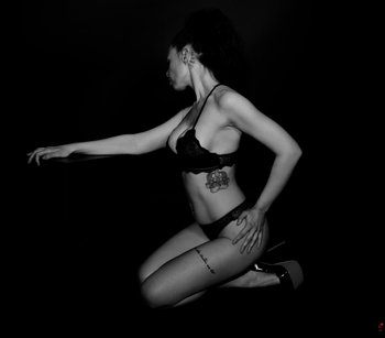Behind the scenes of gorgeous Ashley Glam's video shoot in Miami - 000005.jpg