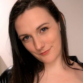 Clara Dee