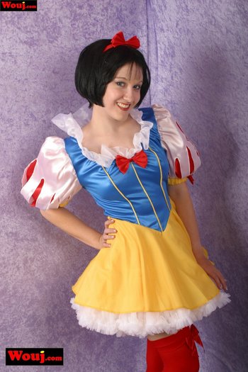 Cute sexy babe enjoys her Snow White cosplay - 000007.jpg