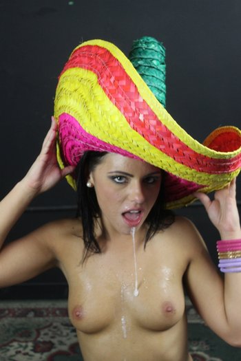 Adriana Chechik strips and blows her lucky photographer who cums on her - 000015