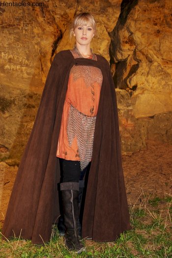 Amateur blonde Natalli Diangelo posing in her medieval clothes - Amateur blonde Natalli Diangelo posing in her medieval clothes 008