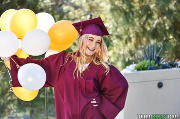 Hot college girl Anastasia Knight takes deep shag - Anastasia-Knight-Lispy-Muff-Loving(1)