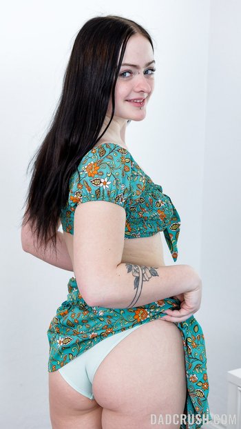 Horny Imani Valor enjoys sucking Jay Rock's dick before being fucked 004