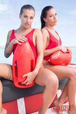 Sexy lifeguards Eveline Dellai and Silvia Dellai — 3