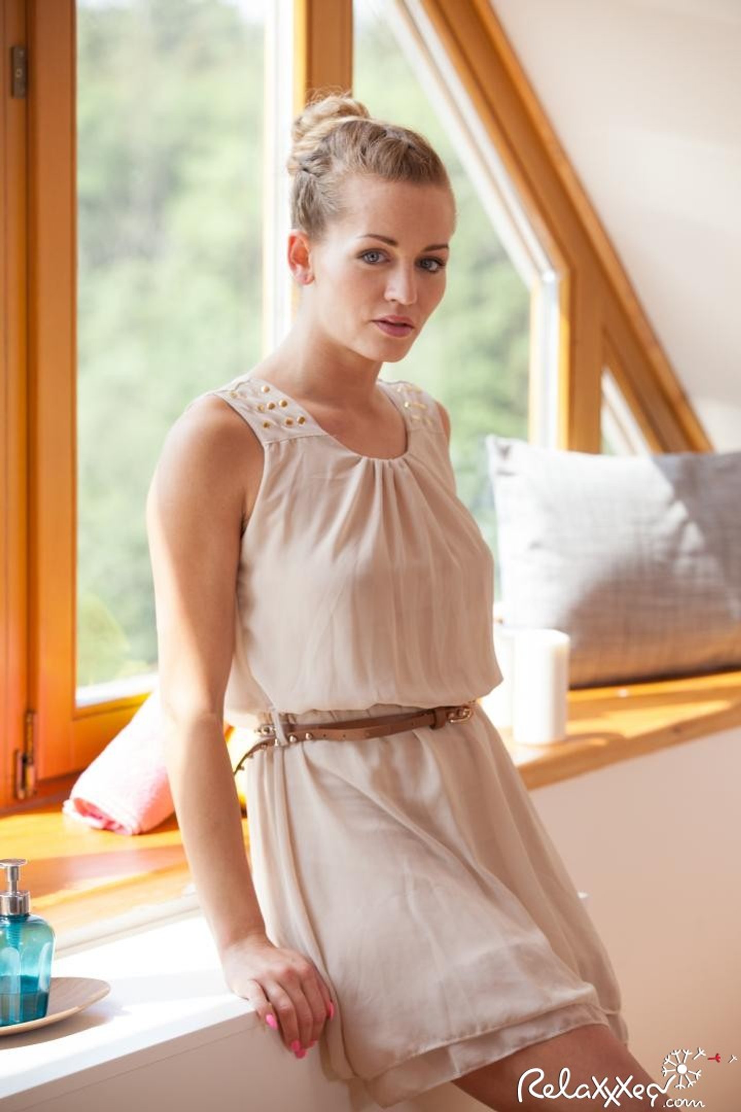 Adele Sunshine otrzymuje masaż przed wypróbowaniem Dicka