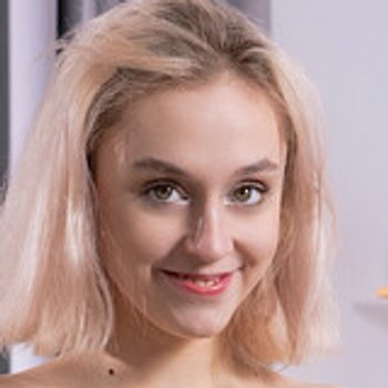 Molly Cute