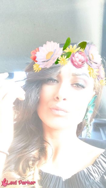 Lexi Parker shares a few of her selfies with her army of fans - 000002