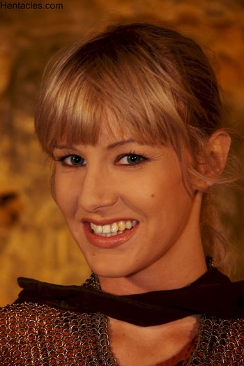 Amateur blonde Natalli Diangelo posing in her medieval clothes - Amateur blonde Natalli Diangelo posing in her medieval clothes 011