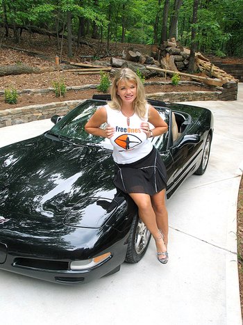 Vicky Vette in a FreeOnes T-shirt posing - freeones03