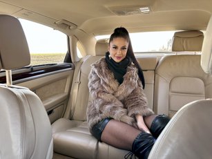 Porn photos of lovely chicks drooling on some delicious cocks — 14