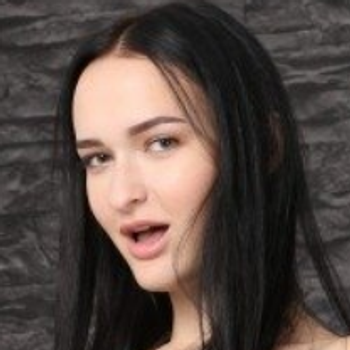 Sasha Sparrow