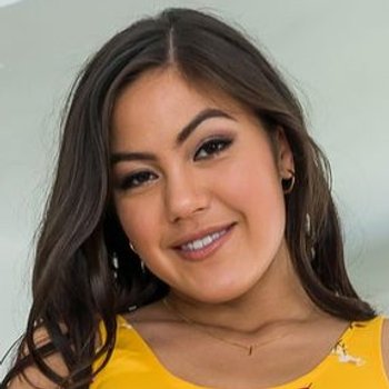 Kendra Spade