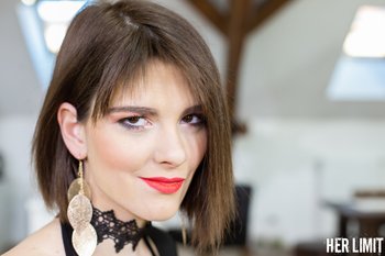 Sara Bell sucks Dick and enjoys a deep Anal fuck - Sara-Bell-Ass-Fucking(1)